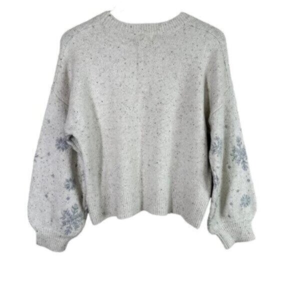 NWT Yet Again | Cream Gray Fleck & Blue Snowflake Sweater Size Medium - Picture 5 of 7
